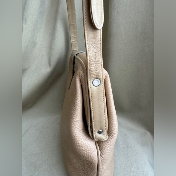 Gucci Vintage Rare Blush Pebbled Leather Crossbody Knight Charm Purse Mini Bag - Picture 11 of 14